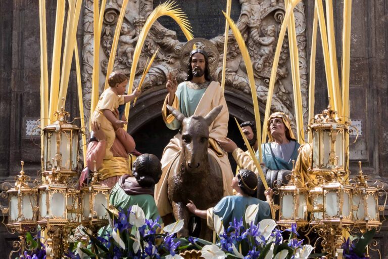 Lee más sobre el artículo Pregón 2019 – D. Jesús Domínguez Longás