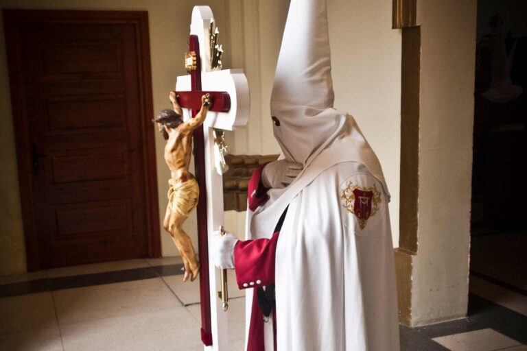 Lee más sobre el artículo Pregón 2014 – Excmo. y Rvdmo. Sr. D. Julián Ruiz Martorell