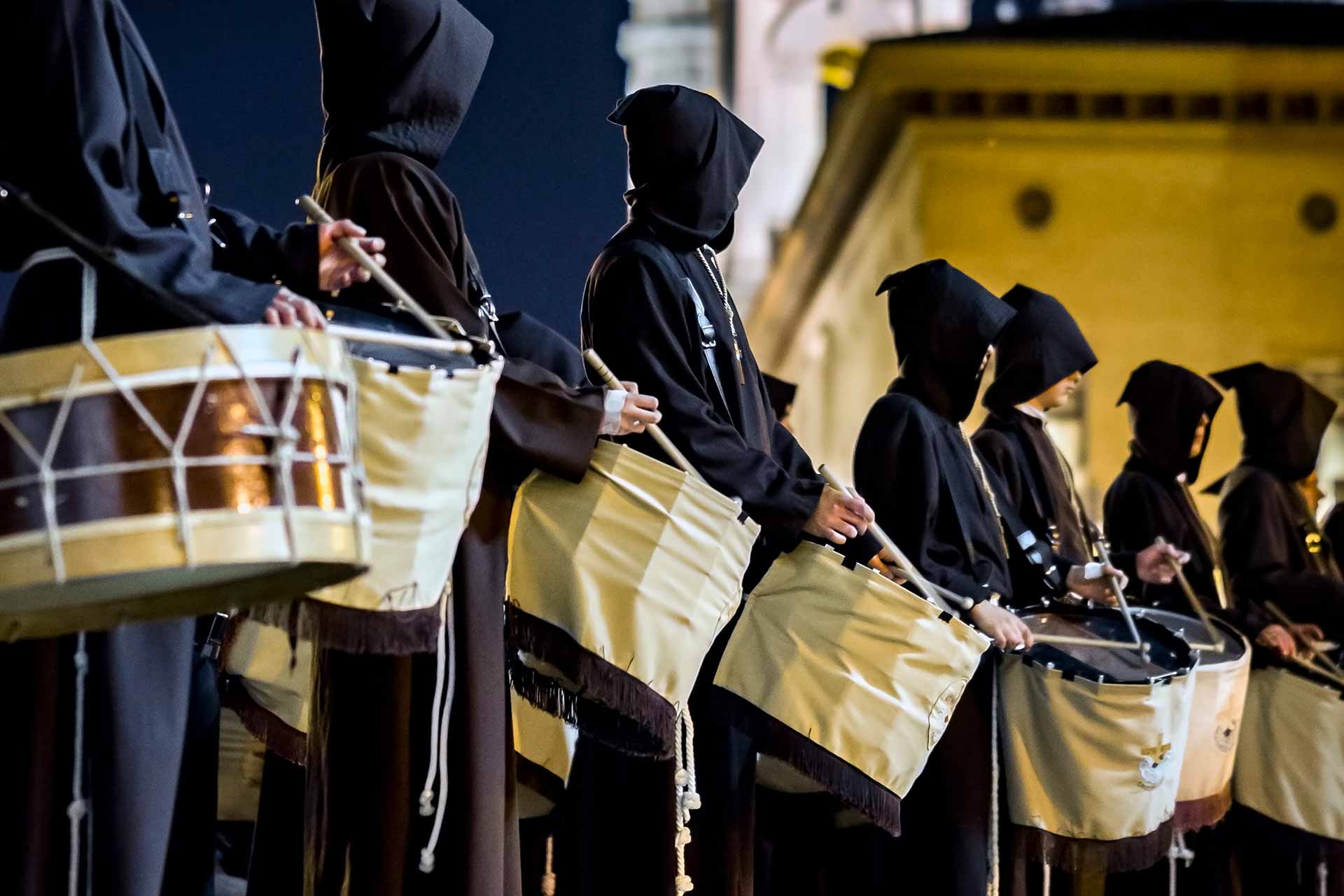 Procesión Parroquial Crucifixión